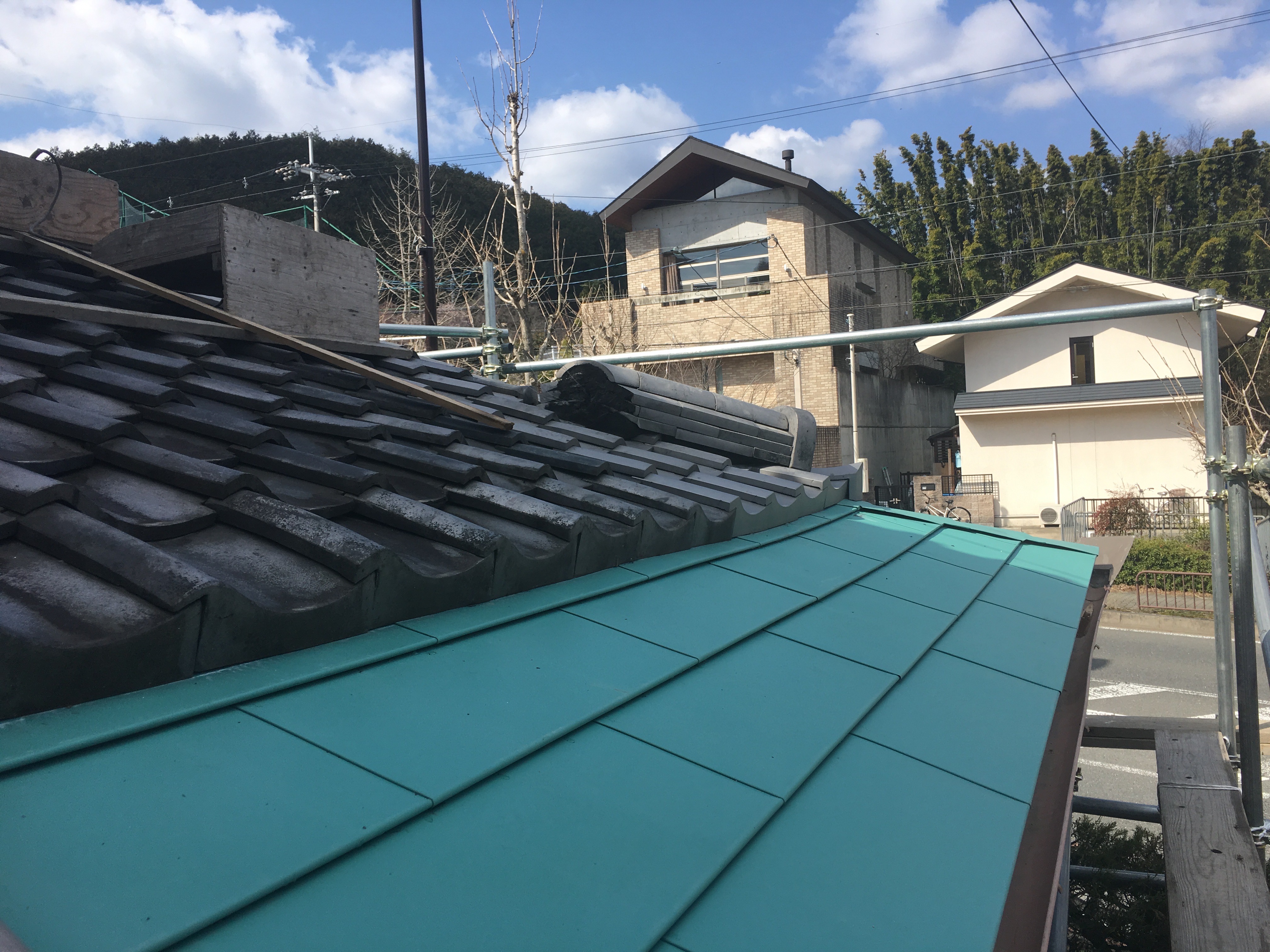 【岩倉幡枝】屋根の雪害の復旧工事からのぉ…銅板からガルバリウム鋼板へ取替え